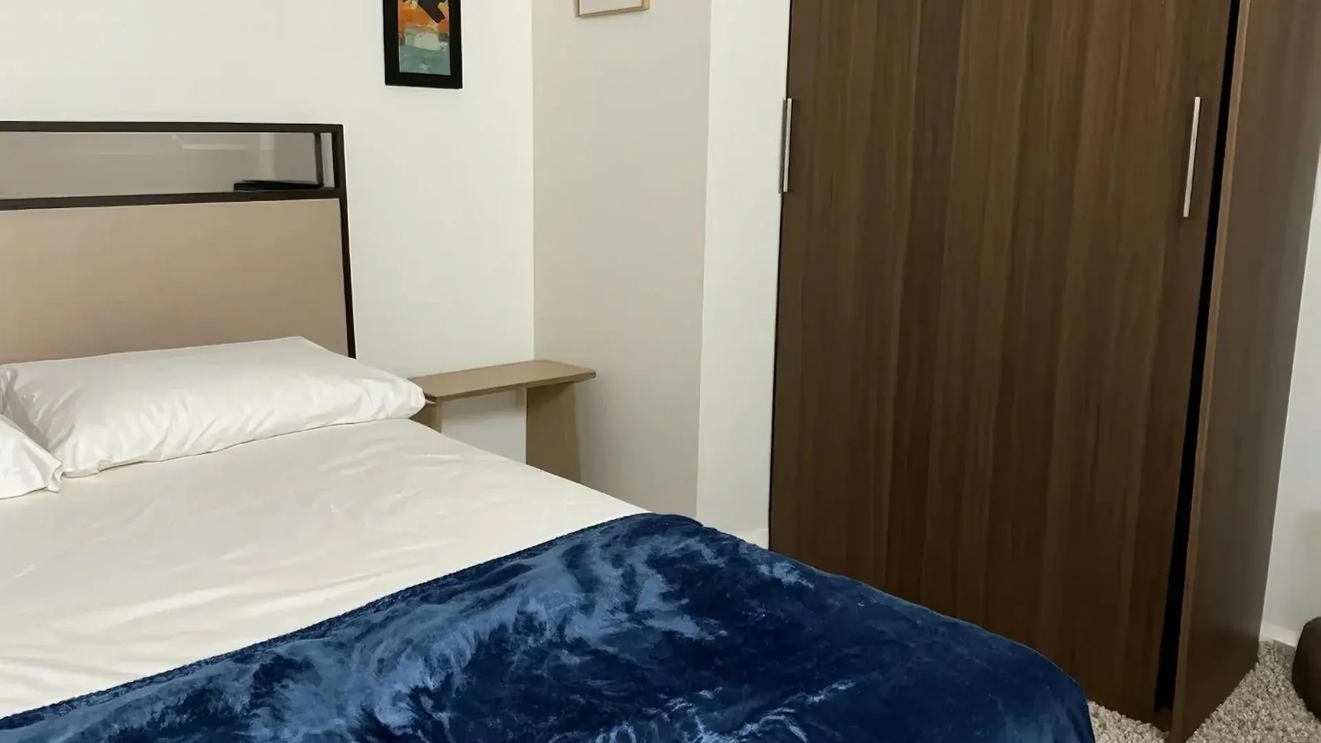 מדיין Aparta Suite Torre De Prado 303 דירה