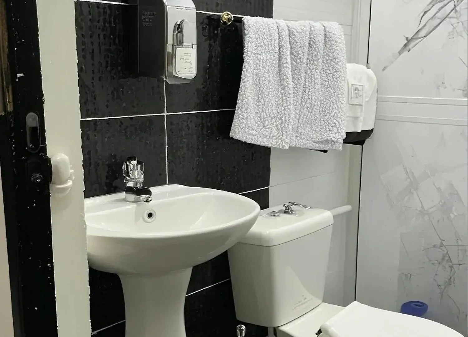 מדיין Aparta Suite Torre De Prado 303 0*,